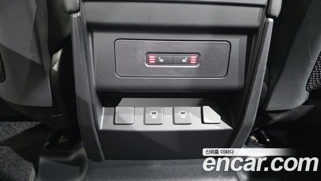 Land Rover Defender 2024 — Photo 4/20