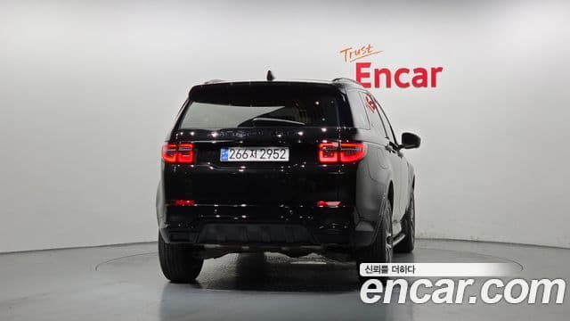 Land Rover Discovery Sport 2024 — ფოტო 4/20