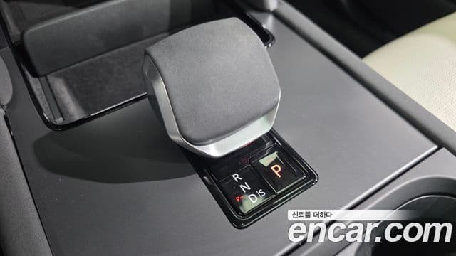 Land Rover Discovery Sport 2024 — ფოტო 9/20