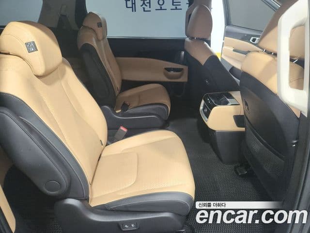 Kia Carnival 2023 — Şəkil 19/19