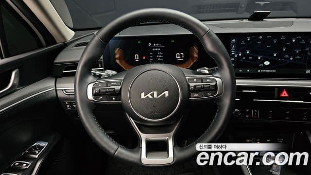 Kia K5 2025 — фото 13 из 20
