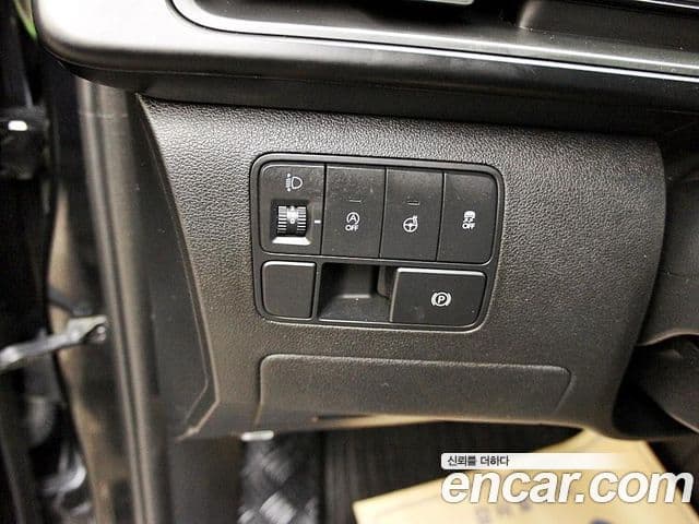 Hyundai Staria 2021 — Şəkil 13/19