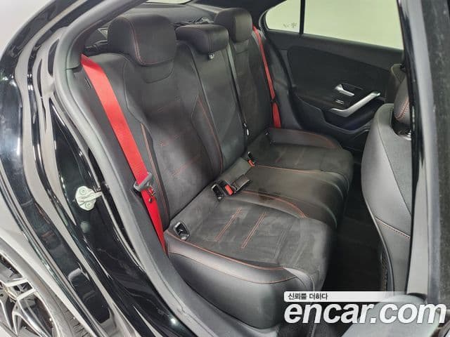 Mercedes-Benz A-Class 2020 — ფოტო 14/17