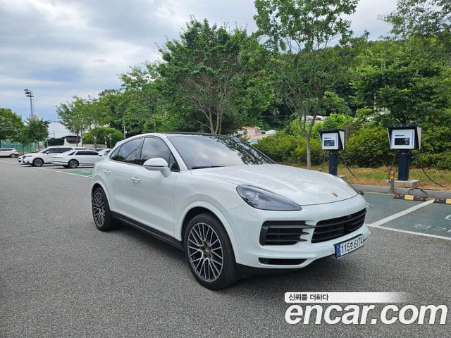 Porsche Cayenne 2023 — ფოტო 2/13