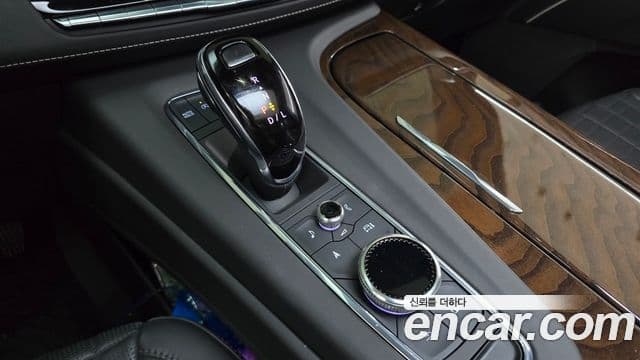 Cadillac Escalade 2023 — фото 4 из 20