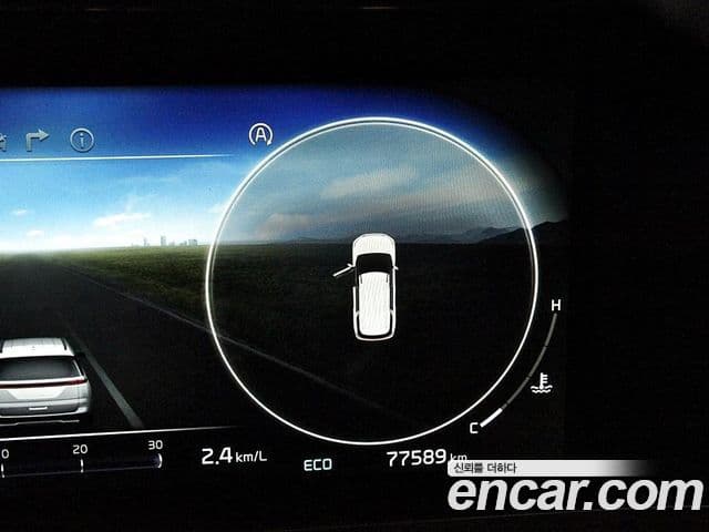 Kia Carnival 2022 — фото 7 из 19