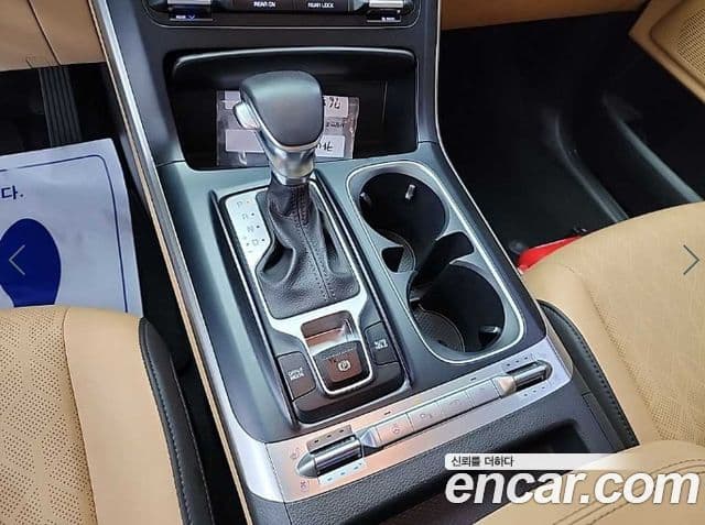 Kia Carnival 2021 — Şəkil 7/19