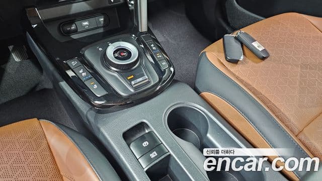 Kia Seltos 2022 — Şəkil 7/20