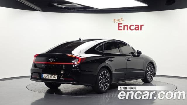 Hyundai Sonata 2021 — фото 2 из 20