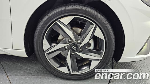 Hyundai The New Avante Hybrid 2022 — Şəkil 26/30