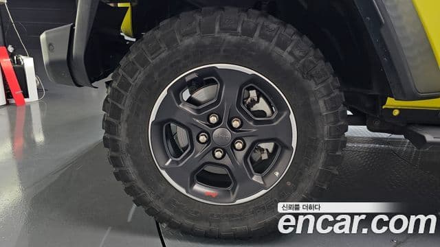 Jeep Gladiator 2023 — ფოტო 5/20