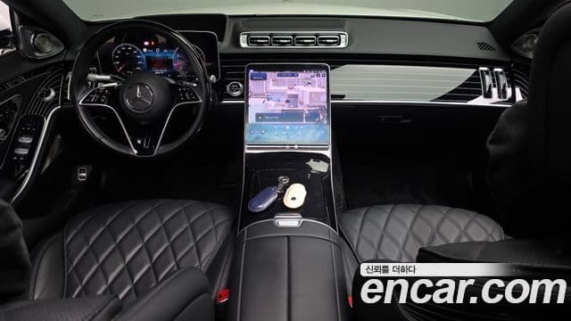 Mercedes-Benz S-Class 2024 — Photo 33/39
