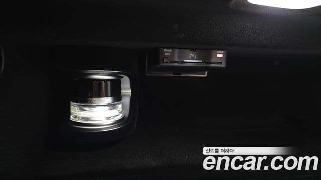 Mercedes-Benz S-Class 2024 — Photo 11/39