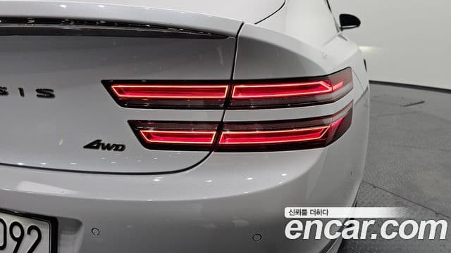 Genesis G80 2021 — ფოტო 14/33
