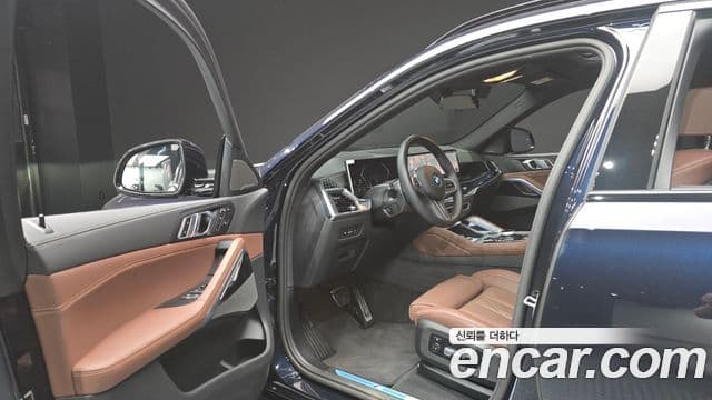 BMW X6 2025 — Photo 11/32