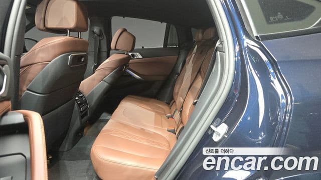 BMW X6 2025 — Photo 19/32