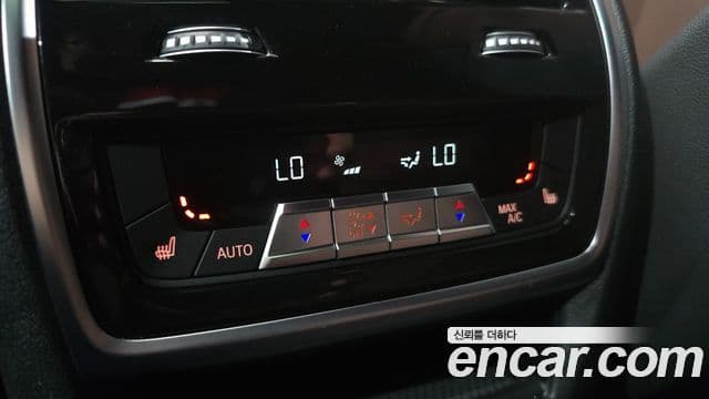 BMW X6 2025 — Photo 9/32