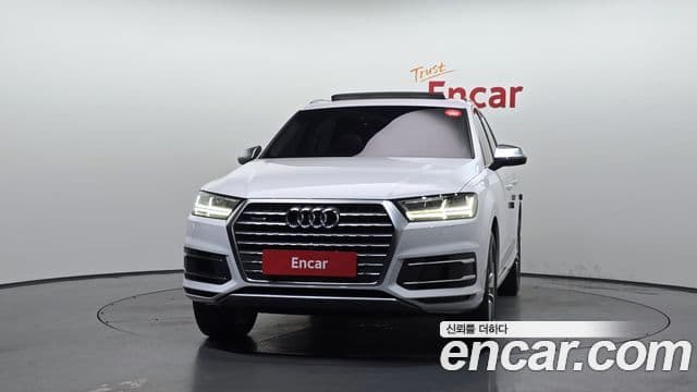 Audi Q7 2019 — ფოტო 3/20