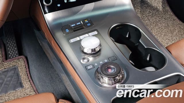 Genesis GV70 2025 — фото 9 из 20