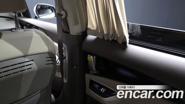 Kia Carnival 2022 — Фото 17/20