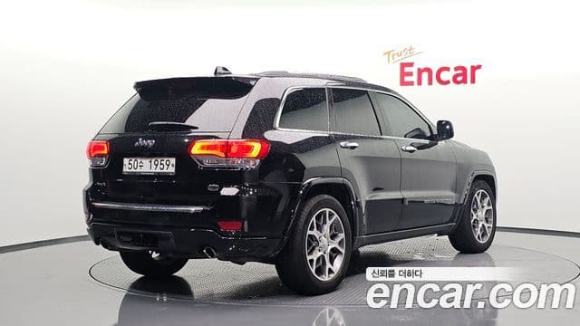 Jeep Grand Cherokee 2019 — Şəkil 2/20