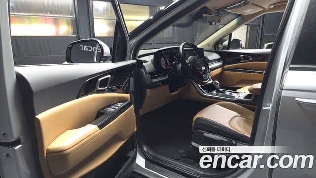 Kia Carnival 2021 — Фото 10/20