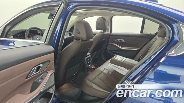 BMW 3 Series 2020 — ფოტო 12/20