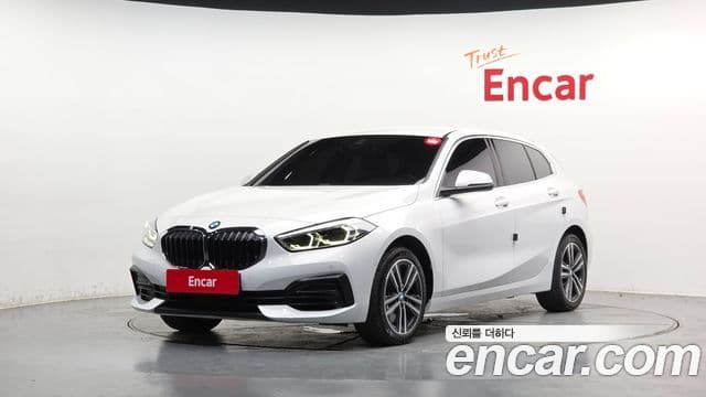 BMW 1 Series 2022 — ფოტო 10/20