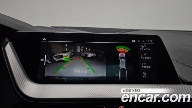 BMW 1 Series 2022 — Şəkil 15/20