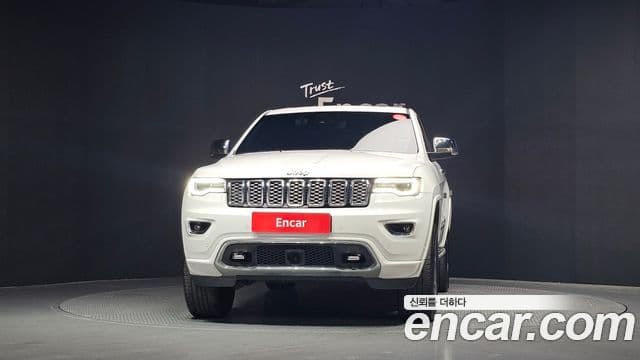 Jeep Grand Cherokee 2019 — фото 3 из 20