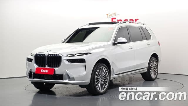 BMW X7 2023 — Photo 7/20