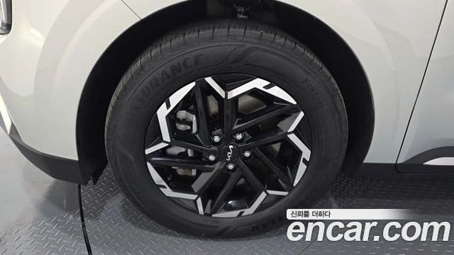 Kia Carnival 2025 — ფოტო 5/20
