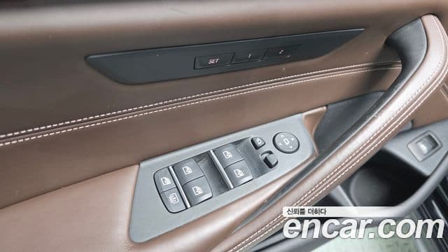 BMW 5 Series 2019 — Şəkil 14/20
