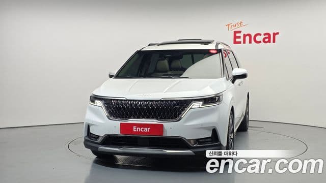 Kia Carnival 2022 — фото 3 из 20