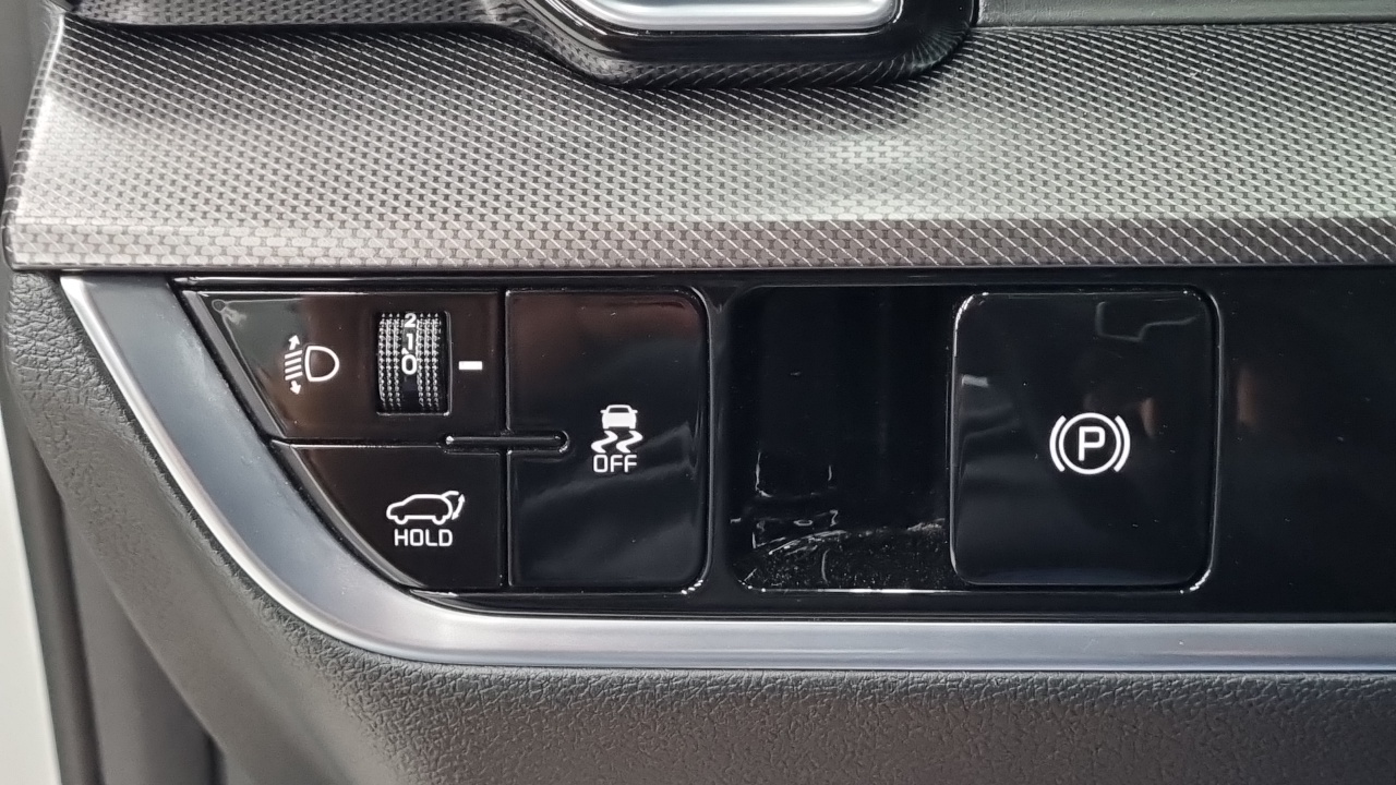 Kia Sportage 2023 — Şəkil 14/17