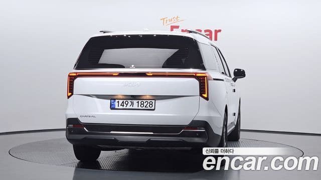 Kia Carnival 2024 — Фото 4/20