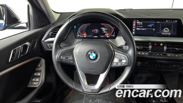 BMW 1 Series 2020 — Şəkil 13/20