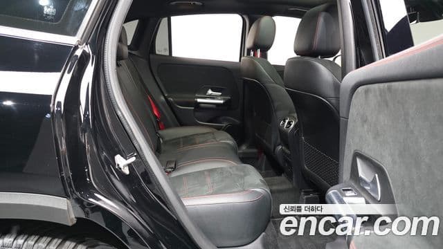 Mercedes-Benz GLA-Class 2021 — Şəkil 11/20