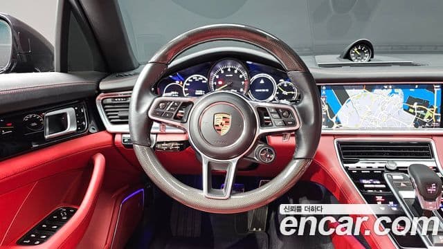 Porsche Panamera 2020 — Photo 13/31