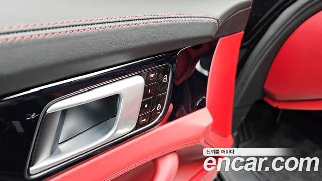 Porsche Panamera 2020 — Photo 30/31
