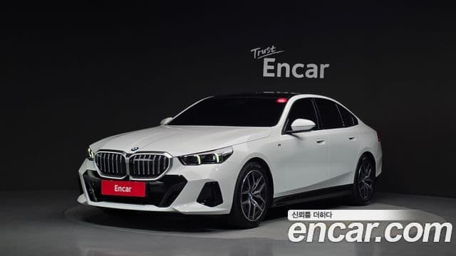 BMW 5 Series 2025 — Şəkil 1/20