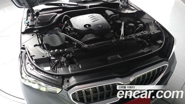 BMW 5 Series 2025 — ფოტო 6/20