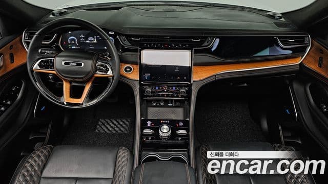 Jeep Grand Cherokee 2022 — фото 7 из 20
