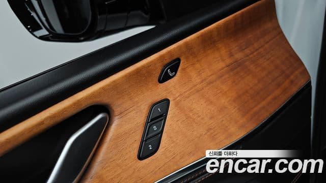 Jeep Grand Cherokee 2022 — Şəkil 17/20