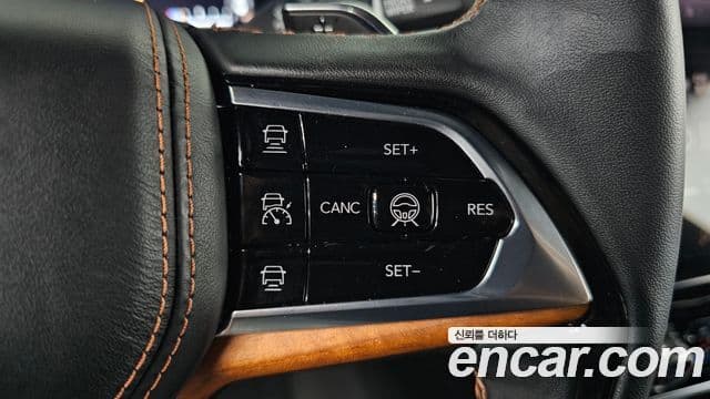 Jeep Grand Cherokee 2022 — Şəkil 18/20