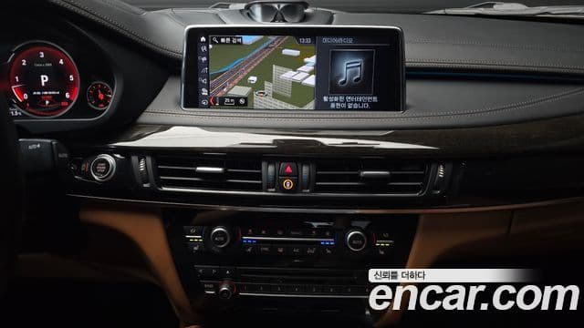 BMW X6 2018 — ფოტო 14/20