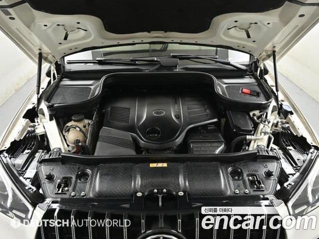 Mercedes-Benz GLE-Class 2020 — Photo 3/20