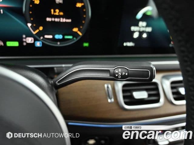 Mercedes-Benz GLE-Class 2020 — Photo 14/20