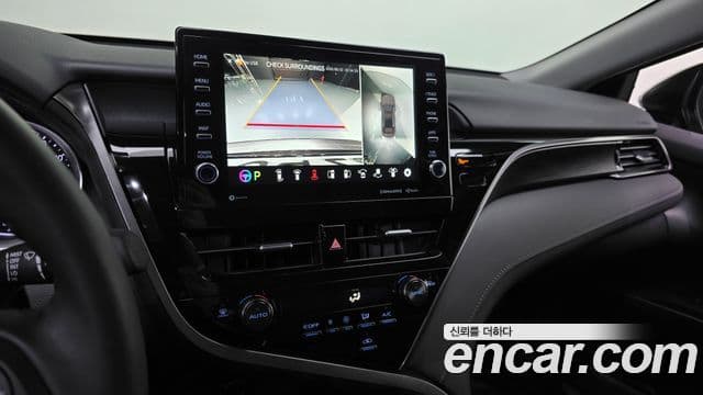 Toyota Camry 2024 — Фото 16/20