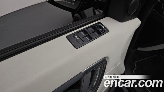 Land Rover Discovery Sport 2019 — Şəkil 18/20
